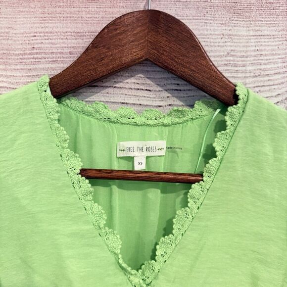 Free the Roses Green Midi Dress Size XS Ruffle Tiered Smocked Waist Feminine - Picture 9 of 11